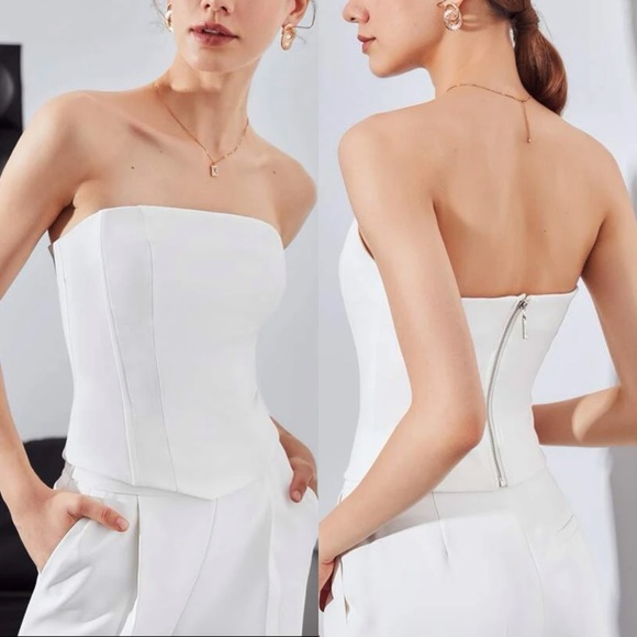 Tops - White strapless zipper back tube top - double lined